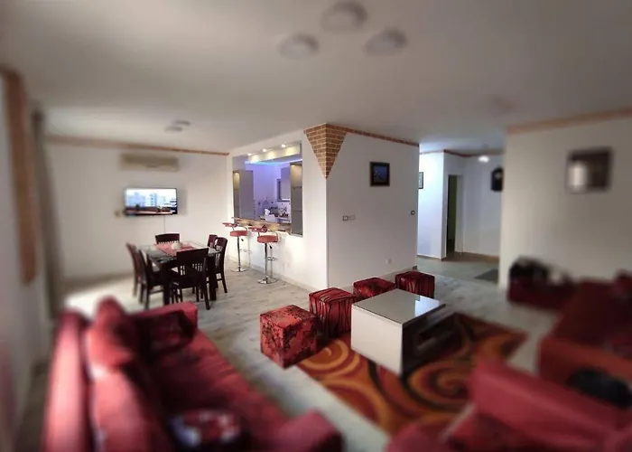 مدينة الرحاب سيتى سكوير . Al Rehab City , City Square, The Yard
