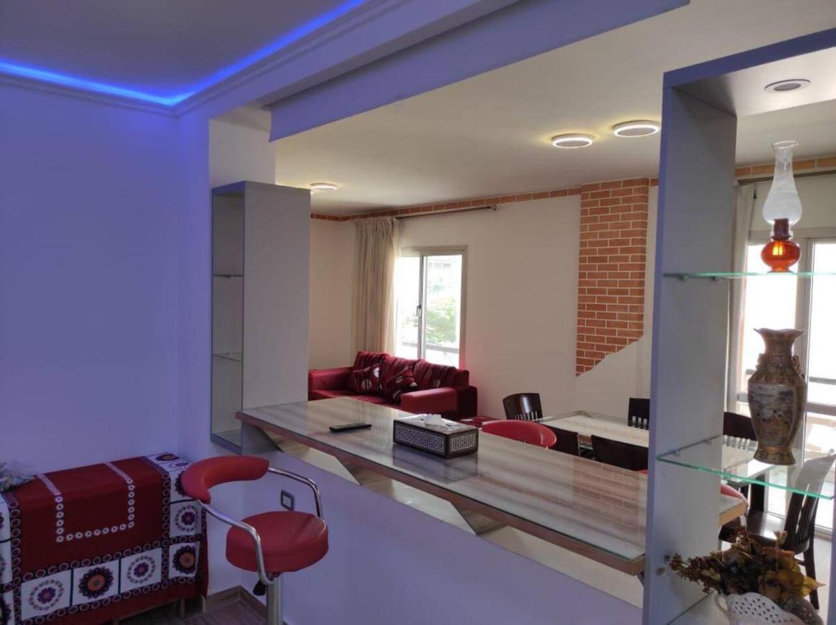 مدينة الرحاب سيتى سكوير . Al Rehab , Square, The Yard Apartment Kairo